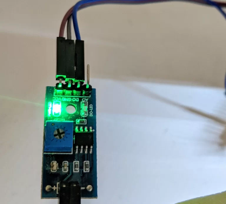Proyecto 29 - Sensor de humedad para plantas 